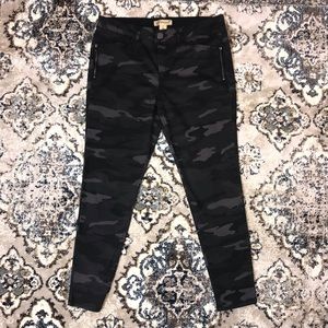 Democracy - Army Print - Skinny Jeans - Sz. 16